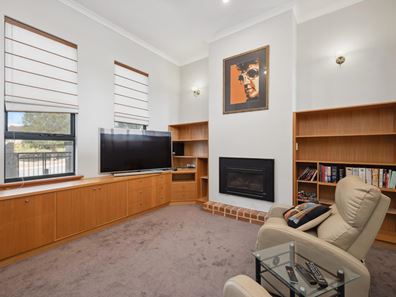 24 Hubert Road, Maylands WA 6051