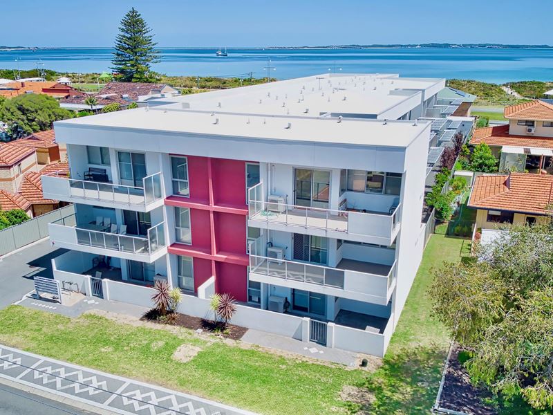 10/102 Kent Street, Rockingham WA 6168