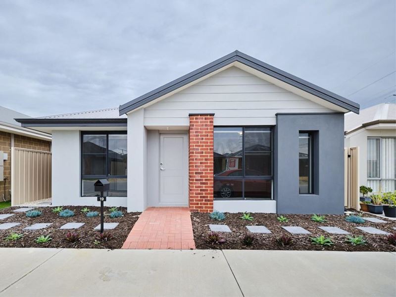 19 Hartland Grove, Hammond Park WA 6164