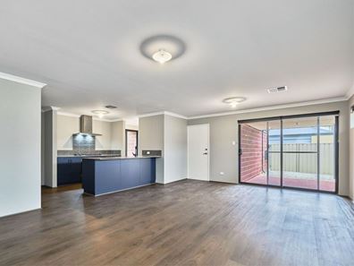 19 Hartland Grove, Hammond Park WA 6164
