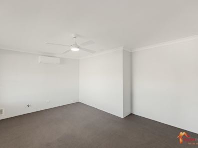 17 Silvertop Circle, Warnbro WA 6169