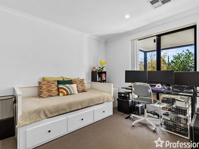 56 Corton Approach, Wellard WA 6170