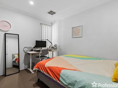56 Corton Approach, Wellard WA 6170