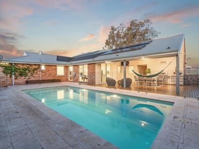 1 Whittington Avenue, Carine WA 6020