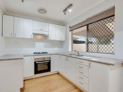 198 BEREHAVEN AVENUE, Thornlie WA 6108