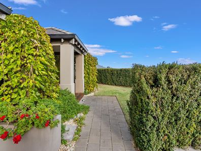 23 Celebration Boulevard, Clarkson WA 6030