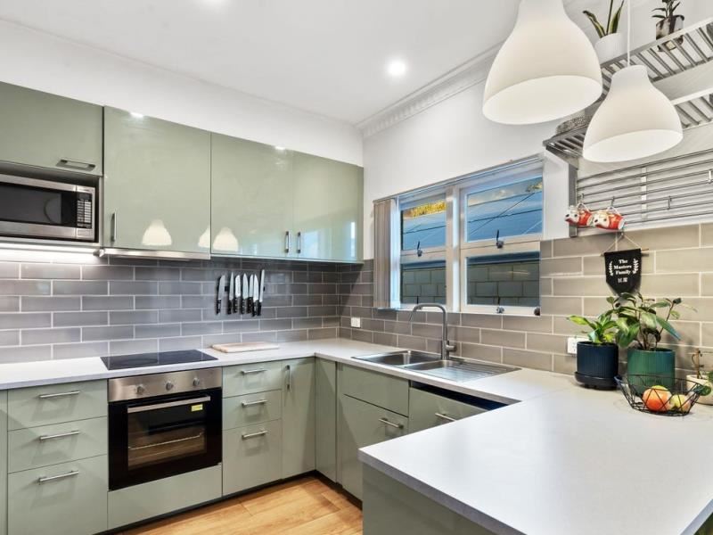 9 Hillcrest Road, Kewdale WA 6105