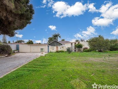 30 Biscayne Street, Safety Bay WA 6169