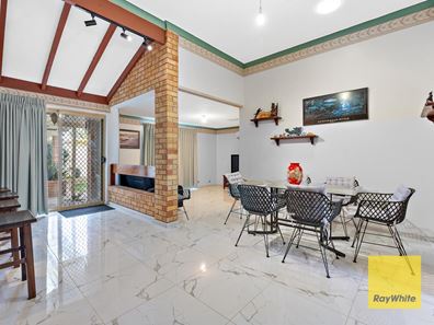 10 Dampier Court, Thornlie WA 6108