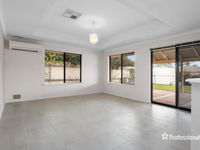 190 Bourke Street, West Lamington WA 6430