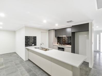 19/11 Bakana Loop, Landsdale WA 6065