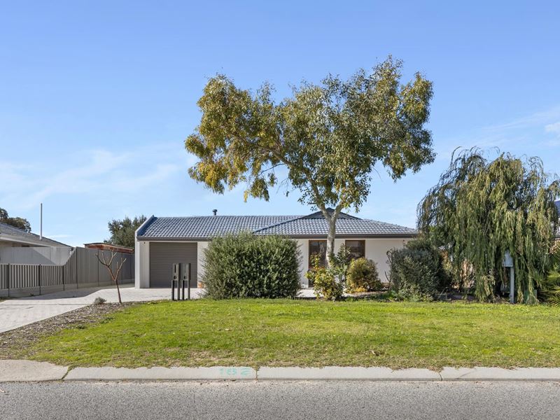 182 Bridgewater Drive, Kallaroo WA 6025