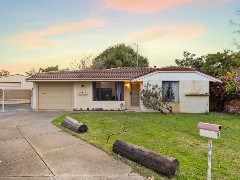 17 St Laurent Close, Greenfields WA 6210