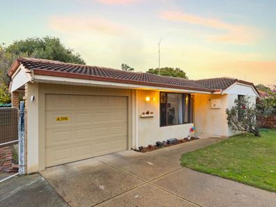 17 St Laurent Close, Greenfields WA 6210