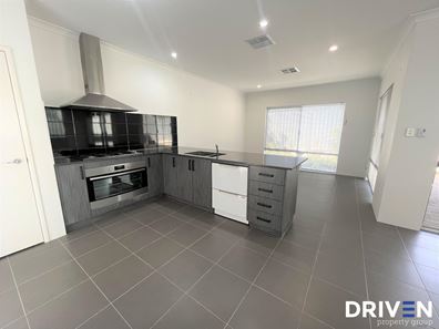 47 Carbeen View, Piara Waters WA 6112