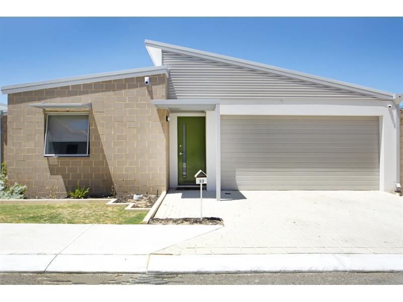 33 Emily Loop, Madeley WA 6065
