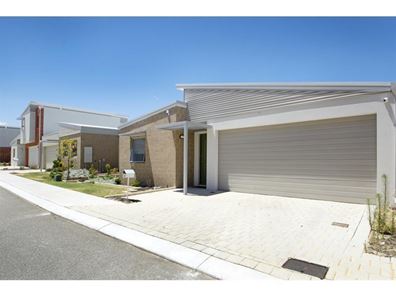 33 Emily Loop, Madeley WA 6065