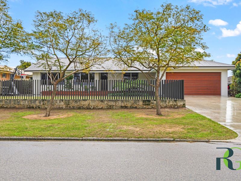 36 Shelshaw Street, Melville WA 6156