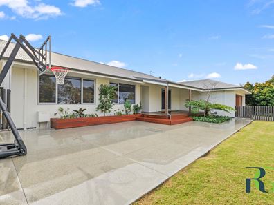 36 Shelshaw Street, Melville WA 6156