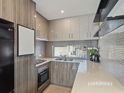 8/45 Bushby Street, Midvale WA 6056
