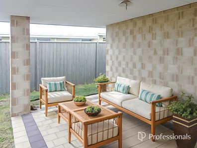 3 Aquamarine Street, Eglinton WA 6034