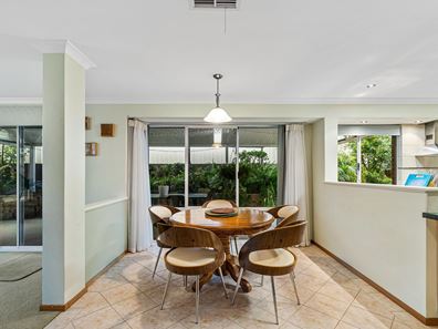 12 Gifford Rise, Meadow Springs WA 6210