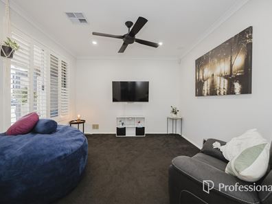 15 Arabella Mews, Currambine WA 6028