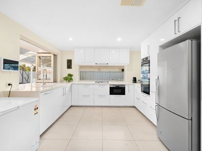 7 Alicante Mews, Secret Harbour WA 6173
