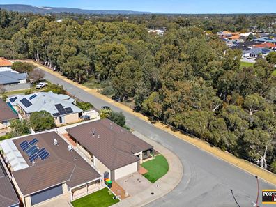 45 Marloo Street, Wattle Grove WA 6107