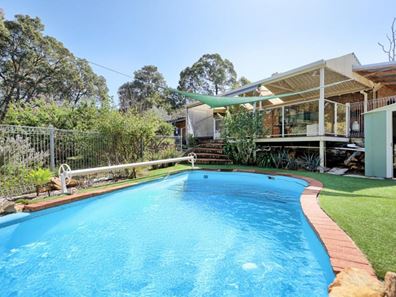 1870 Coolgardie Street, Mundaring WA 6073