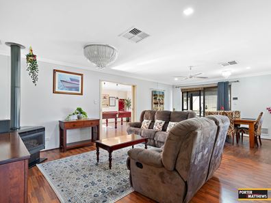 23 Swinden Court, Maddington WA 6109