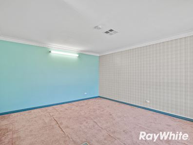 11 Chestnut Rise, Halls Head WA 6210