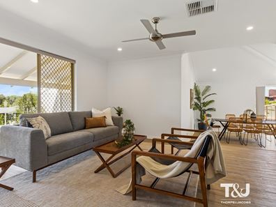 14 Stoneykirk Loop, Kingsley WA 6026