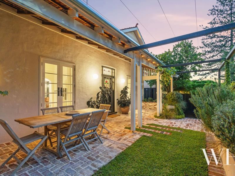3 De Bernales Walk, Cottesloe WA 6011