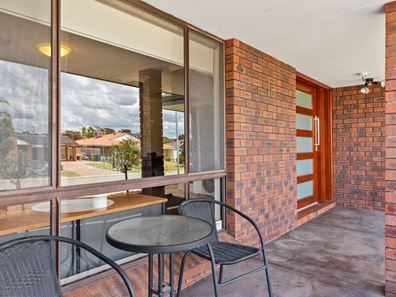 15 Florey Place, Huntingdale WA 6110