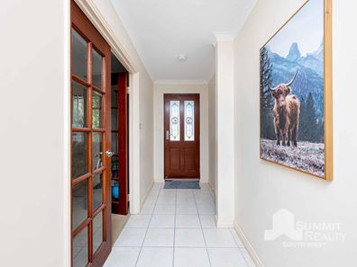 16 Romney Way, Eaton WA 6232