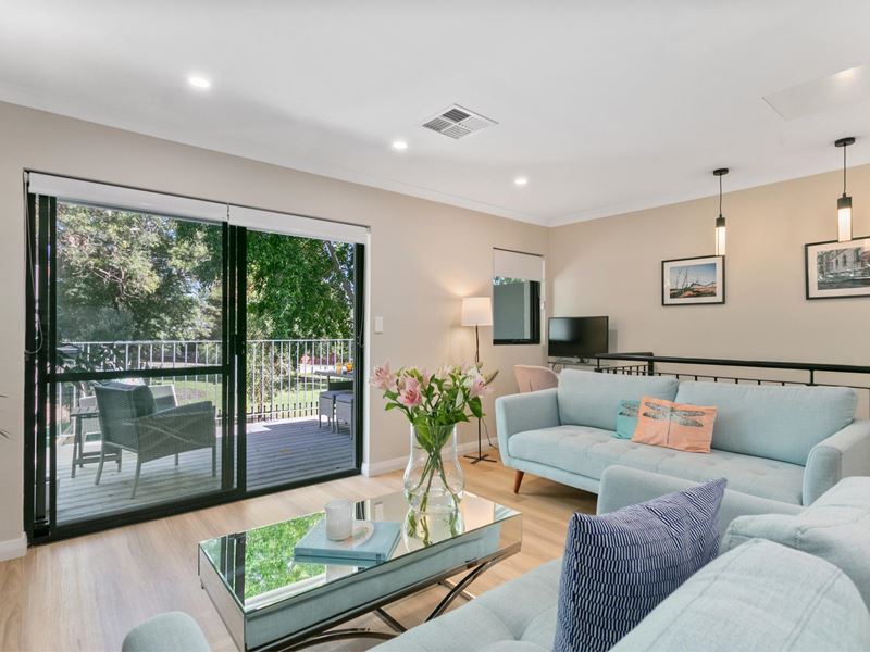 1/4 Currie Street, Jolimont WA 6014