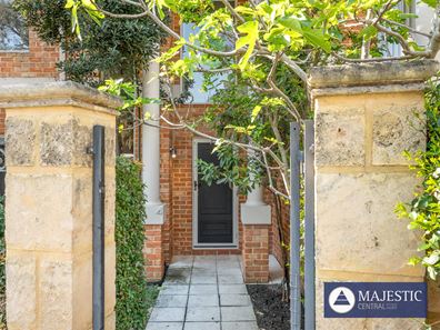 4/52 Simpson Street, Ardross WA 6153