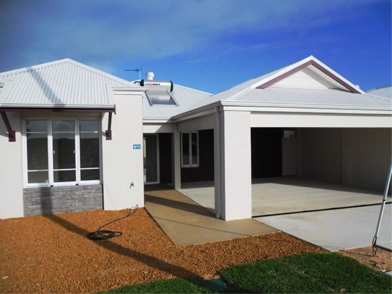 9/11 Fletcher Street, Port Denison
