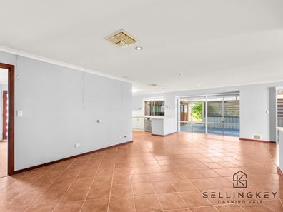 19 Leschenaultia Drive, Canning Vale WA 6155