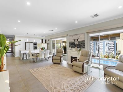 30 Garners Way, Burns Beach WA 6028