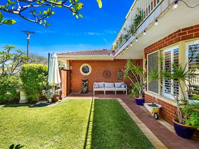 1/14 Birdwood Street, Innaloo WA 6018