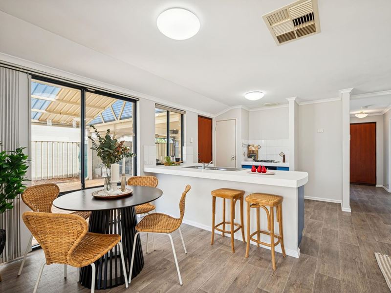 14 Pulford Close, Huntingdale WA 6110