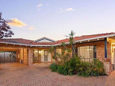 9B Duffield Grove, Carine WA 6020