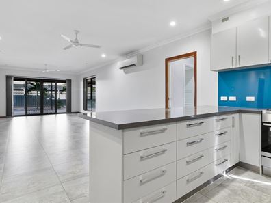 112A Bajamalu Drive, Baynton WA 6714