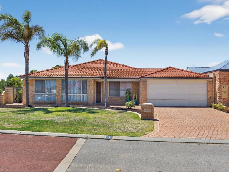 1 Stormbird Loop, Currambine WA 6028