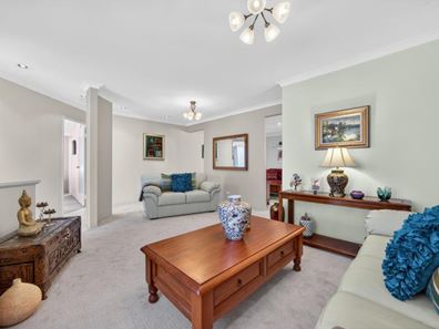 1 Stormbird Loop, Currambine WA 6028