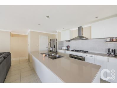 24 Chipping Crescent, Wellard WA 6170