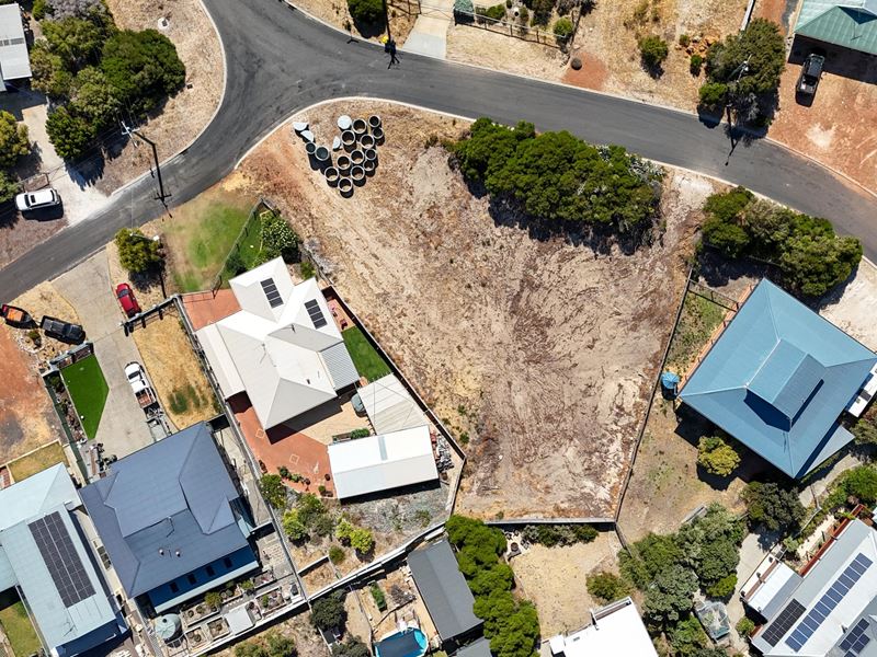 11 Lake View Road, Preston Beach