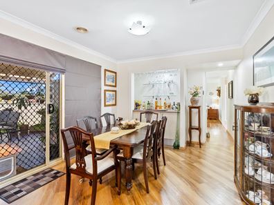 1/11 Oleander Place, Halls Head WA 6210